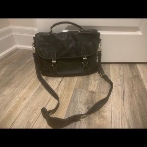 Roots soft leather shoulder bag